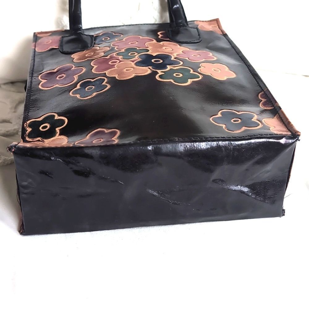 100% Genuine Leather Plum Colored 🏵️Flower Power -Vintage Leather Handbag/Tote - Picture 6 of 15